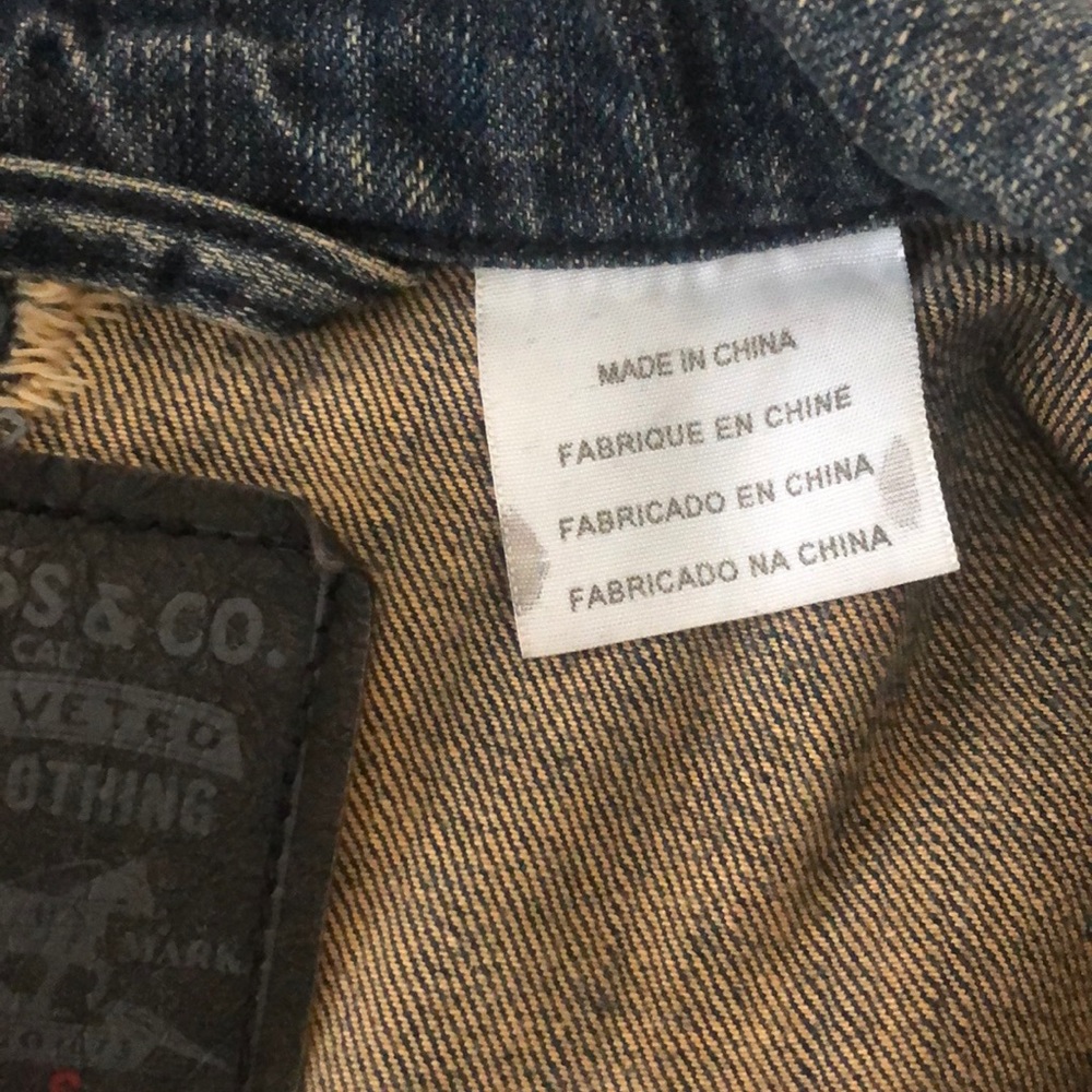 Levi’s Denim Jacket - Picture 5 of 6